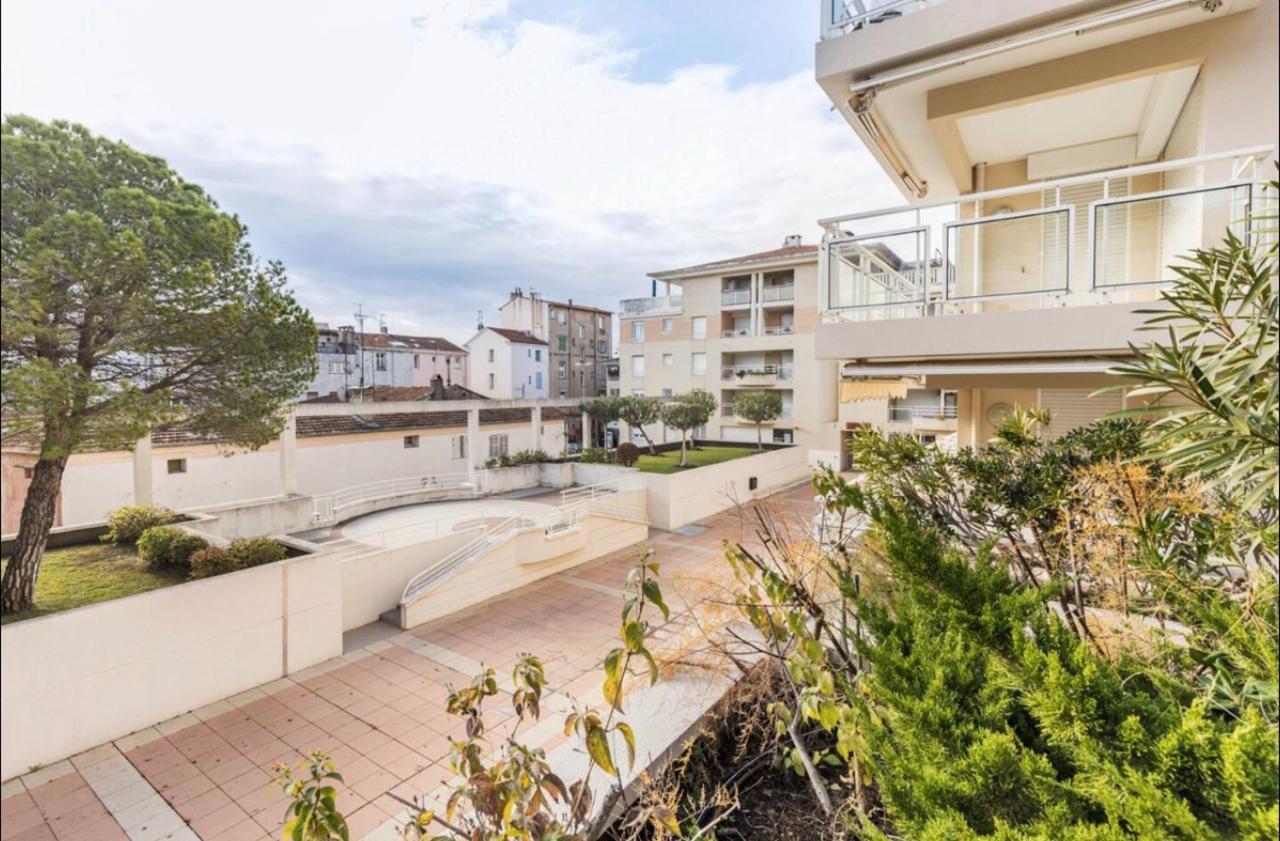 Port Azur Apartment Vallauris Exterior photo